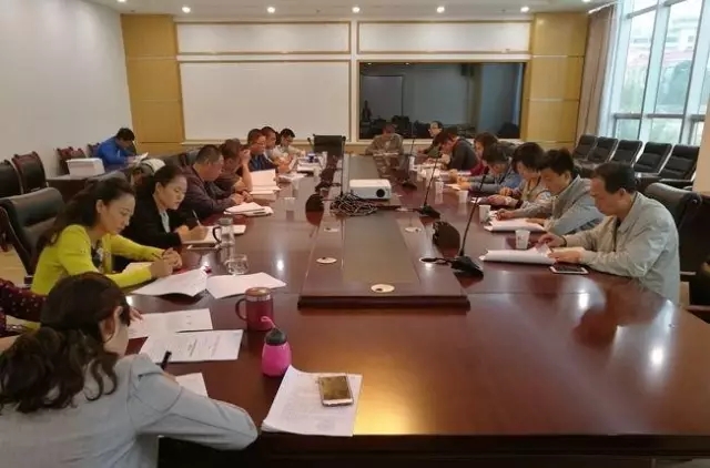 青海花久高速公路項(xiàng)目會(huì)議 青海花久高速公路項(xiàng)目會(huì)議